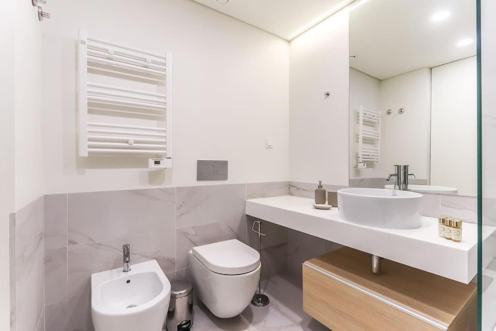 Marques Pombal 2 Bed Ac Appartement Lisboa